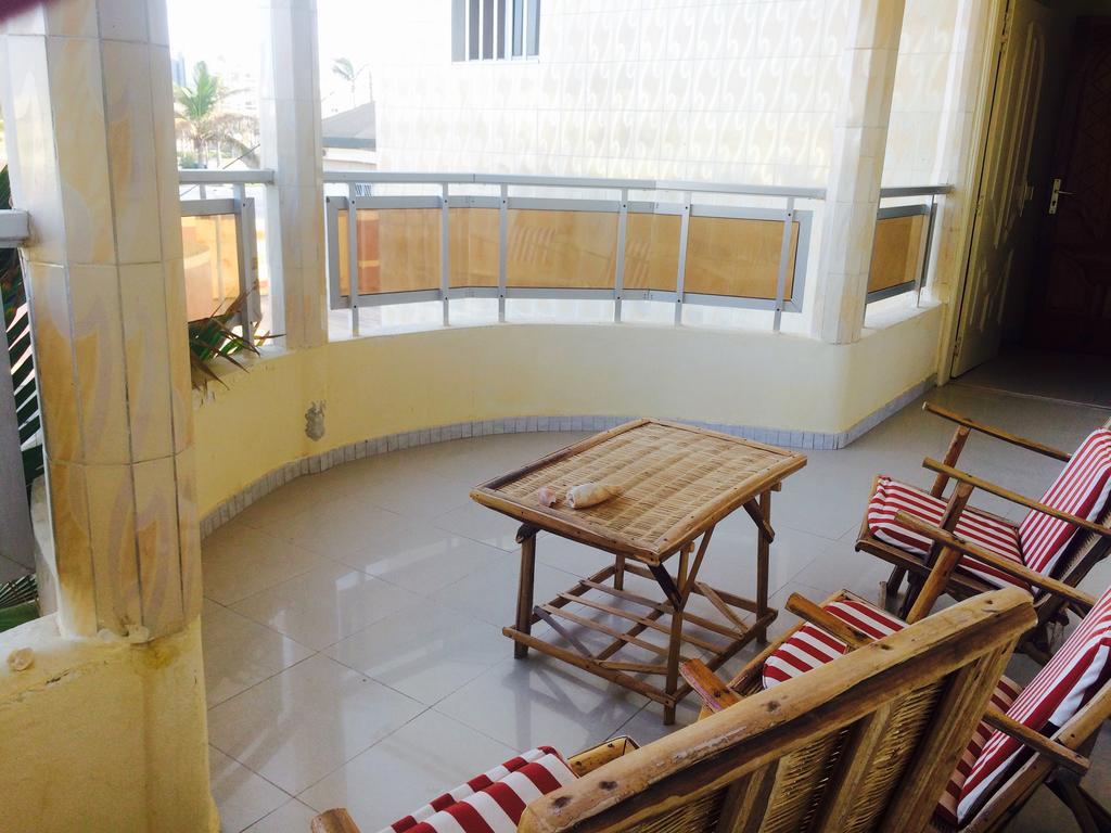 Hotel Ker Jahkarlo Yoff Esterno foto